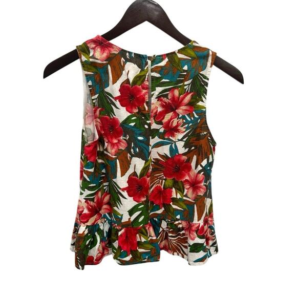 EVERLY Women's Red Green Floral Keyhole Back Ruffle Tank Top Size S - Picture 3 of 9